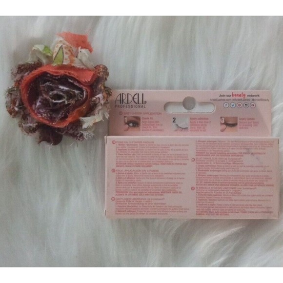 Ardell Naked Lashes 1pair#423 Blends Seamlessly w Invisiband NIB - Picture 3 of 3